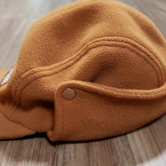 Supreme hat - Picture 2 of 6